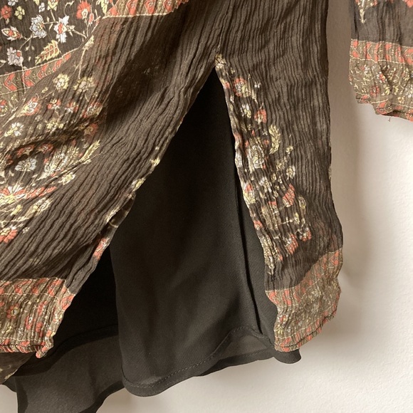 DKNY City silk boho style shirt, size 6 (see measurements), 3/4 sleeve - Picture 12 of 12